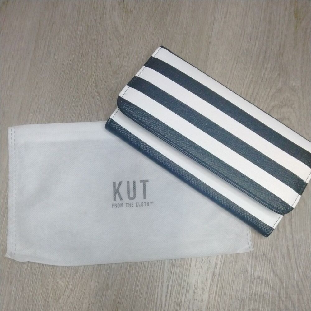 Kut From The Kloth Womens NEW Clutch/Full size Wallet Black White Striped.